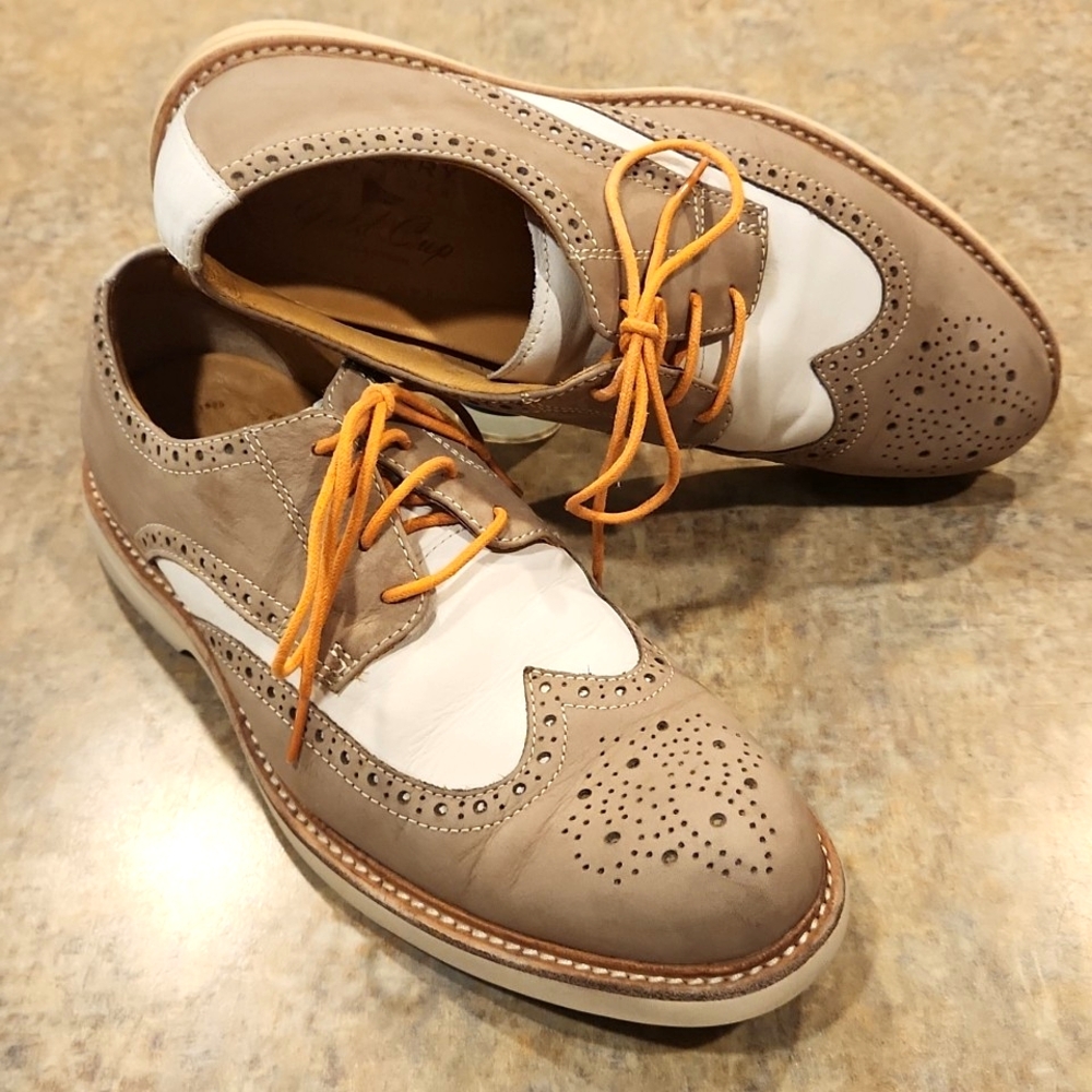 Sperry Wingtip shoe